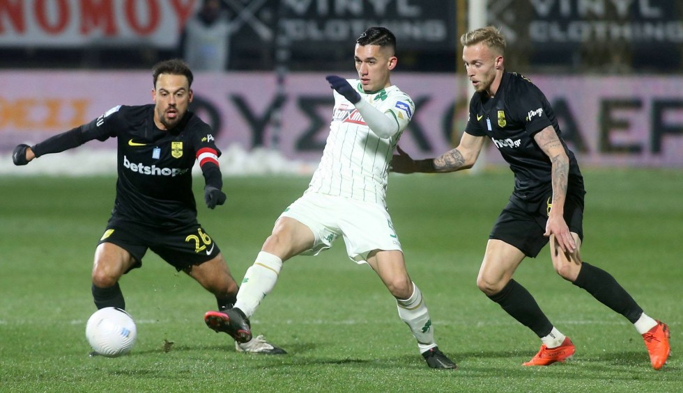 A generic square placeholder image with rounded corners in a figure.