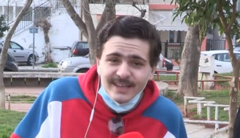 A generic square placeholder image with rounded corners in a figure.