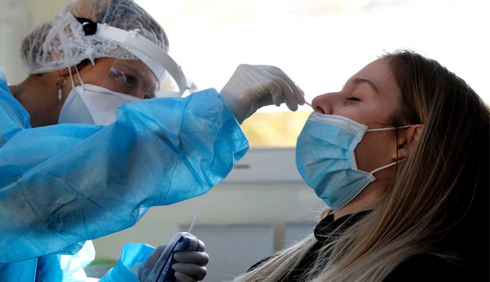 A generic square placeholder image with rounded corners in a figure.