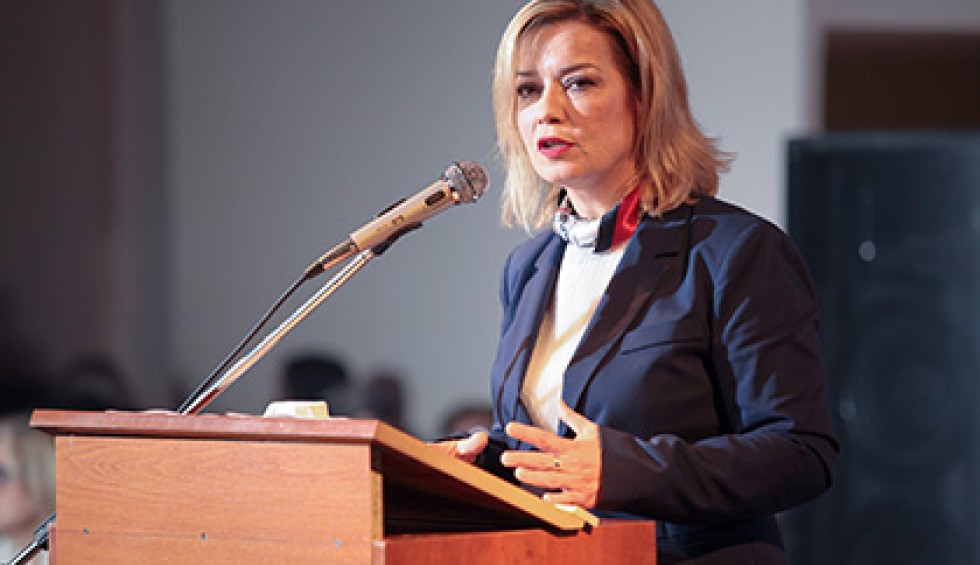 A generic square placeholder image with rounded corners in a figure.