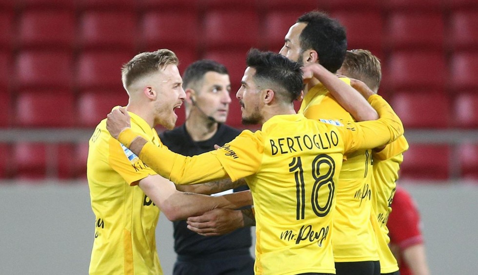 A generic square placeholder image with rounded corners in a figure.