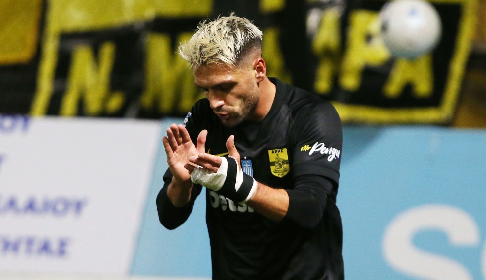 A generic square placeholder image with rounded corners in a figure.