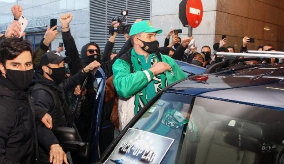 A generic square placeholder image with rounded corners in a figure.