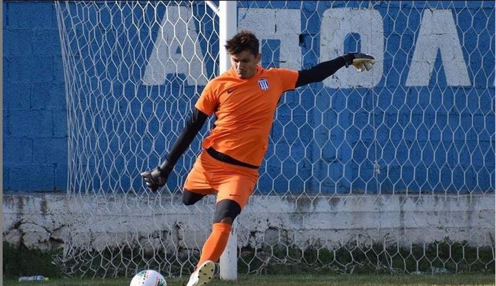 A generic square placeholder image with rounded corners in a figure.