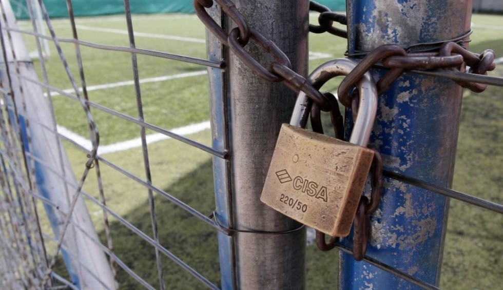 A generic square placeholder image with rounded corners in a figure.