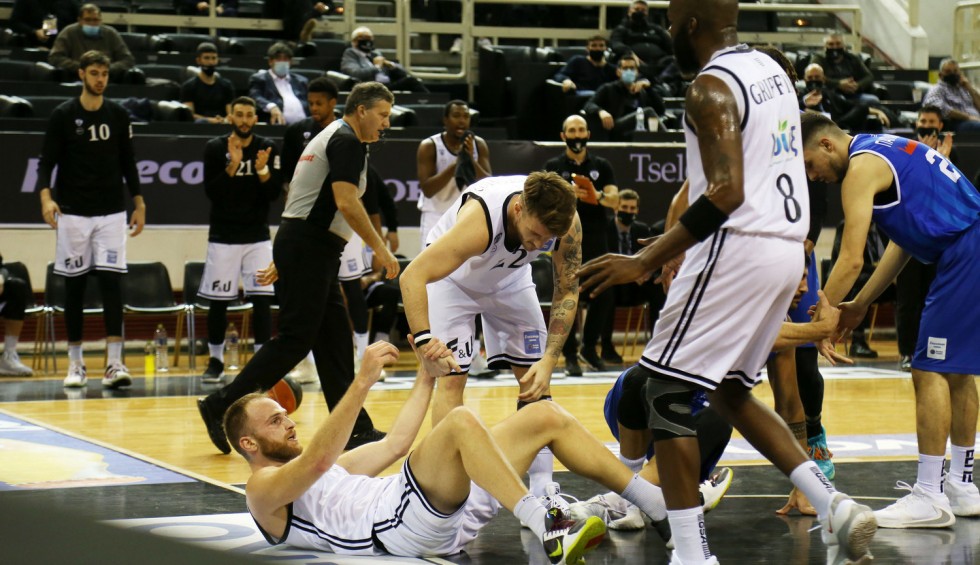 A generic square placeholder image with rounded corners in a figure.