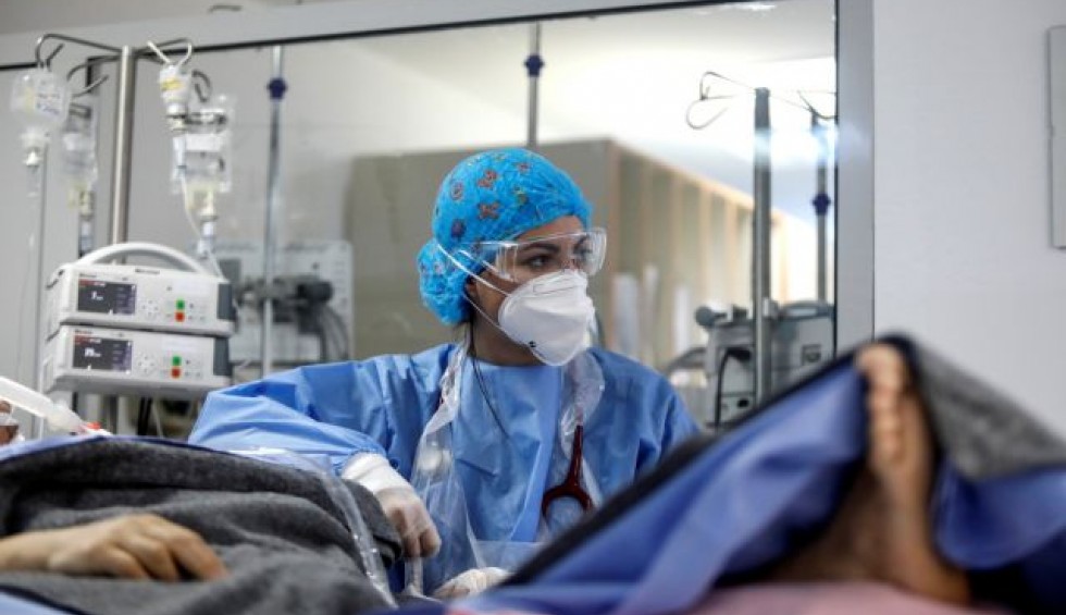 A generic square placeholder image with rounded corners in a figure.