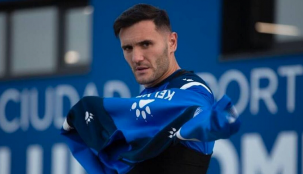 A generic square placeholder image with rounded corners in a figure.