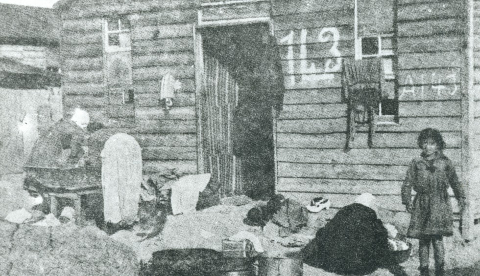 A generic square placeholder image with rounded corners in a figure.