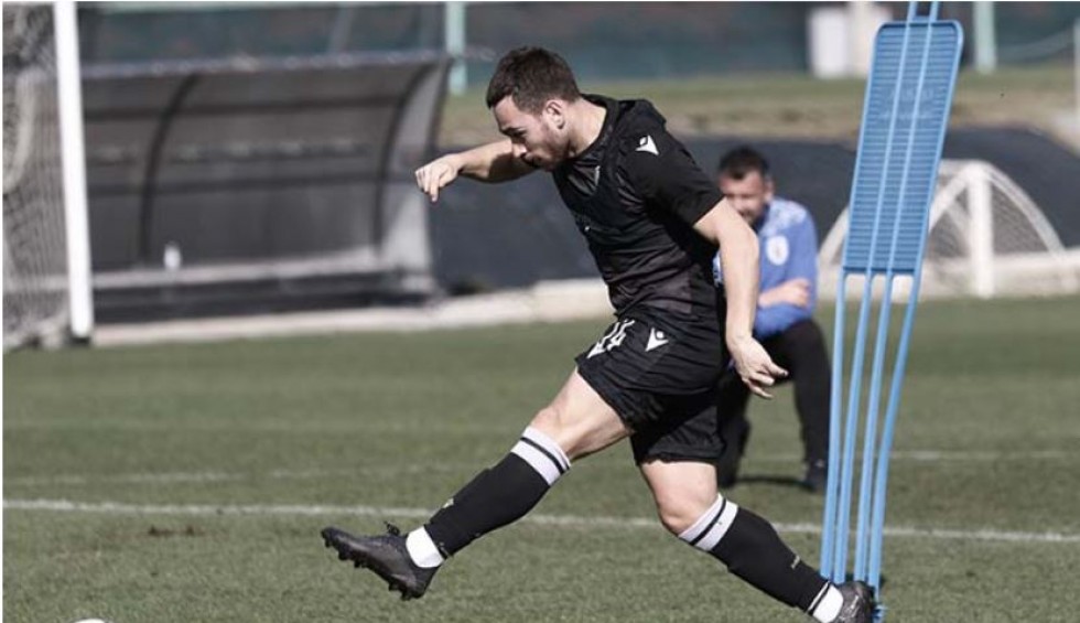 A generic square placeholder image with rounded corners in a figure.