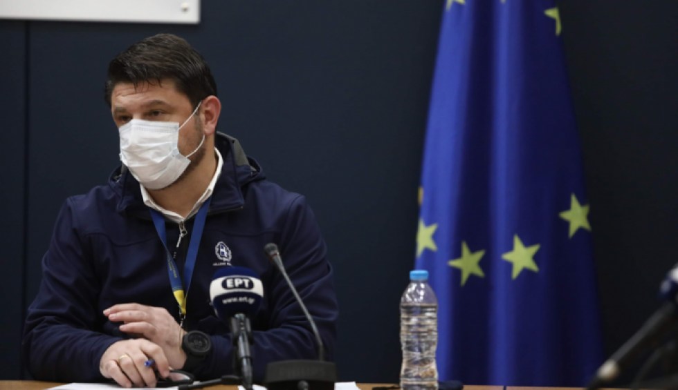 A generic square placeholder image with rounded corners in a figure.