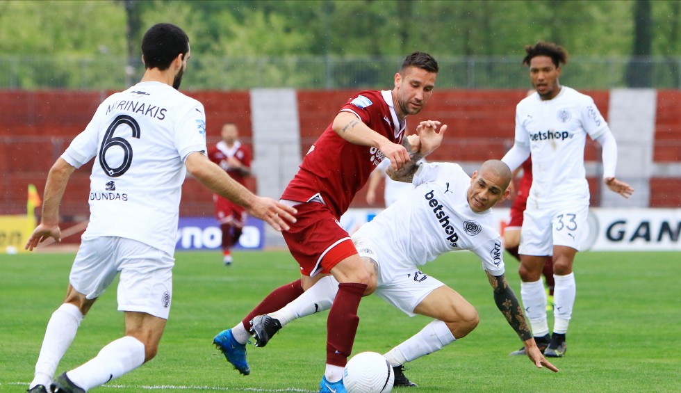 A generic square placeholder image with rounded corners in a figure.