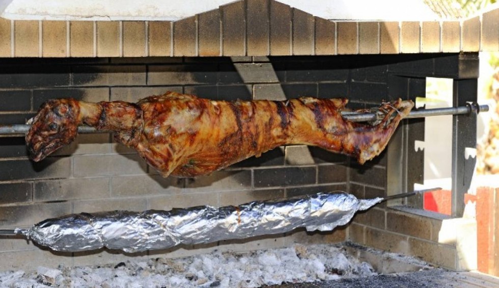 A generic square placeholder image with rounded corners in a figure.