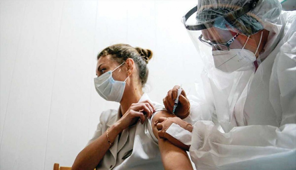 A generic square placeholder image with rounded corners in a figure.