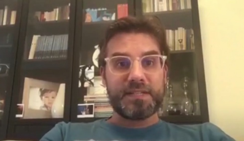 A generic square placeholder image with rounded corners in a figure.