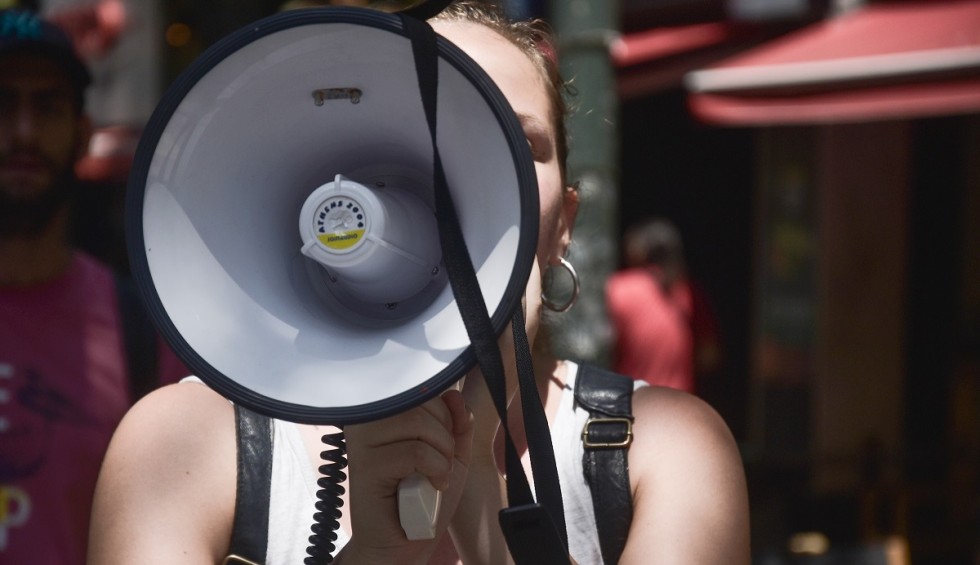 A generic square placeholder image with rounded corners in a figure.