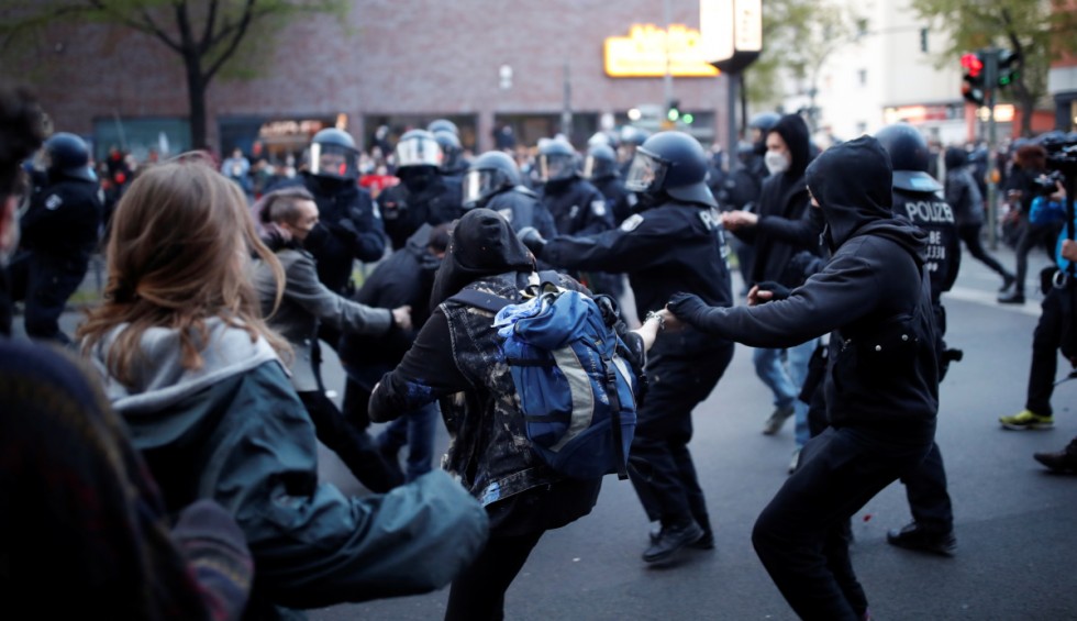 A generic square placeholder image with rounded corners in a figure.