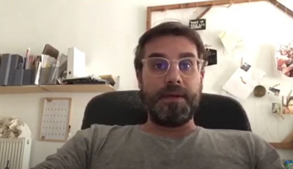 A generic square placeholder image with rounded corners in a figure.