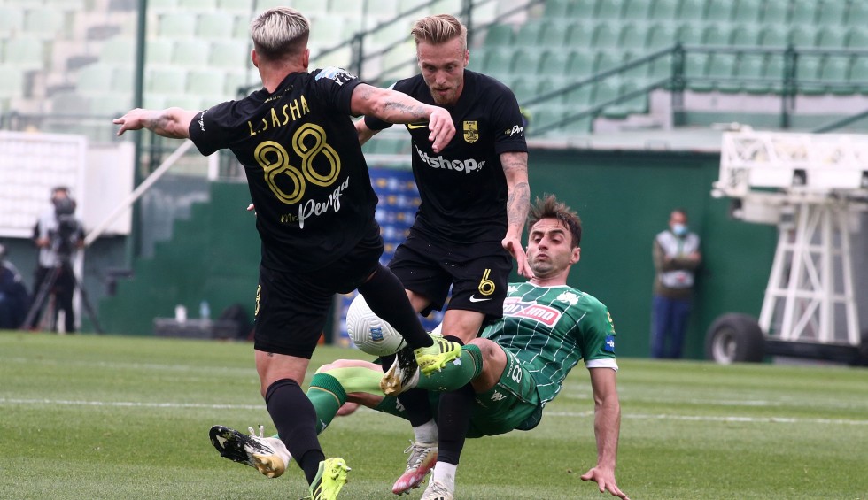 A generic square placeholder image with rounded corners in a figure.