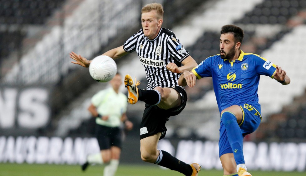 A generic square placeholder image with rounded corners in a figure.