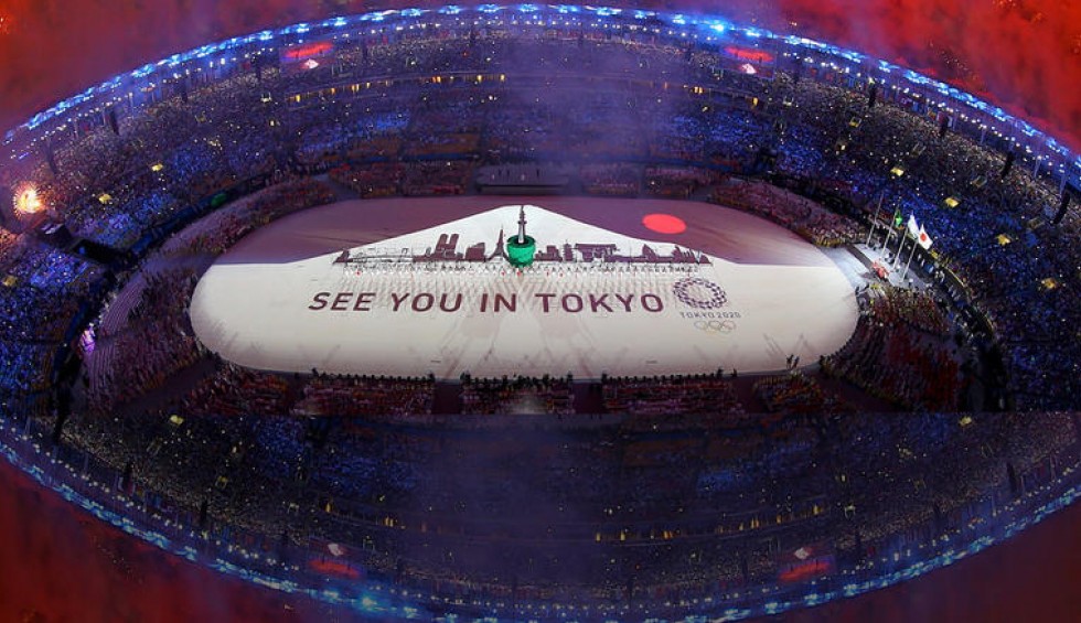 A generic square placeholder image with rounded corners in a figure.