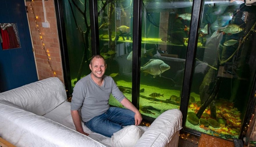 A generic square placeholder image with rounded corners in a figure.