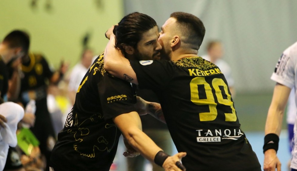 A generic square placeholder image with rounded corners in a figure.