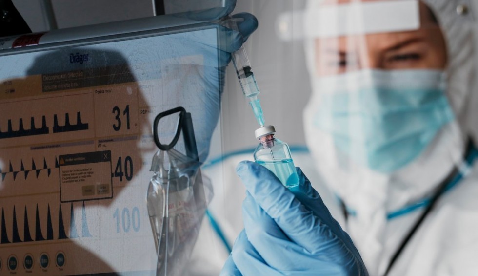 A generic square placeholder image with rounded corners in a figure.