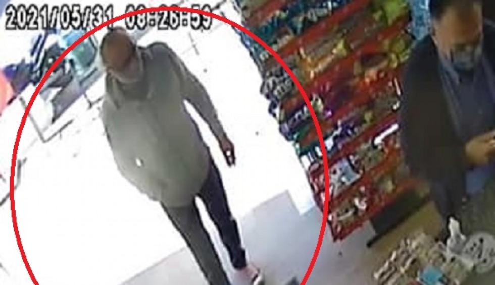 A generic square placeholder image with rounded corners in a figure.