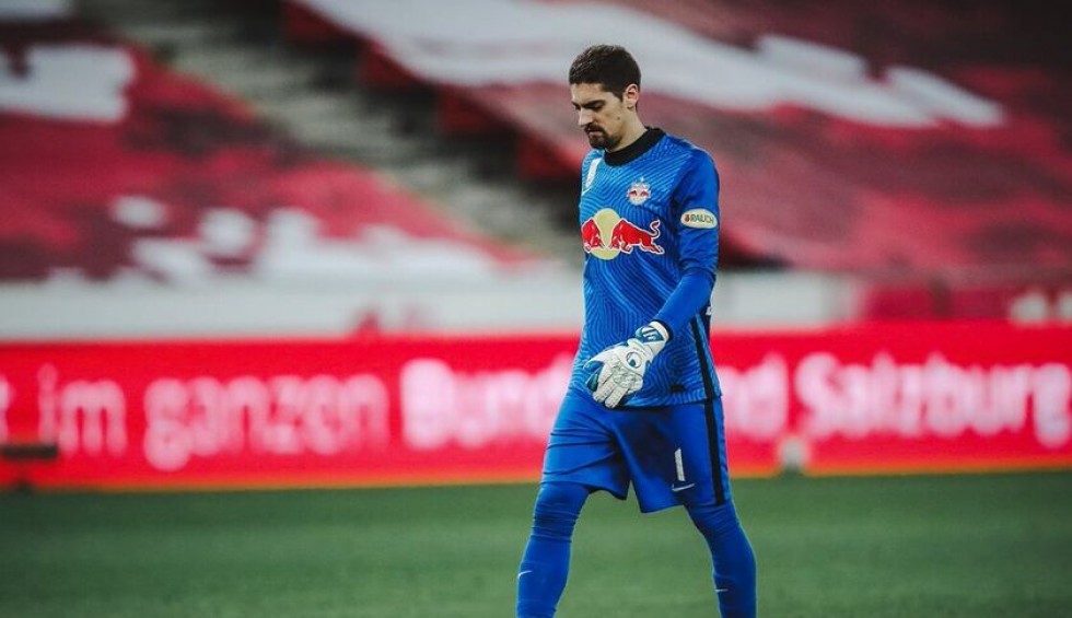 A generic square placeholder image with rounded corners in a figure.