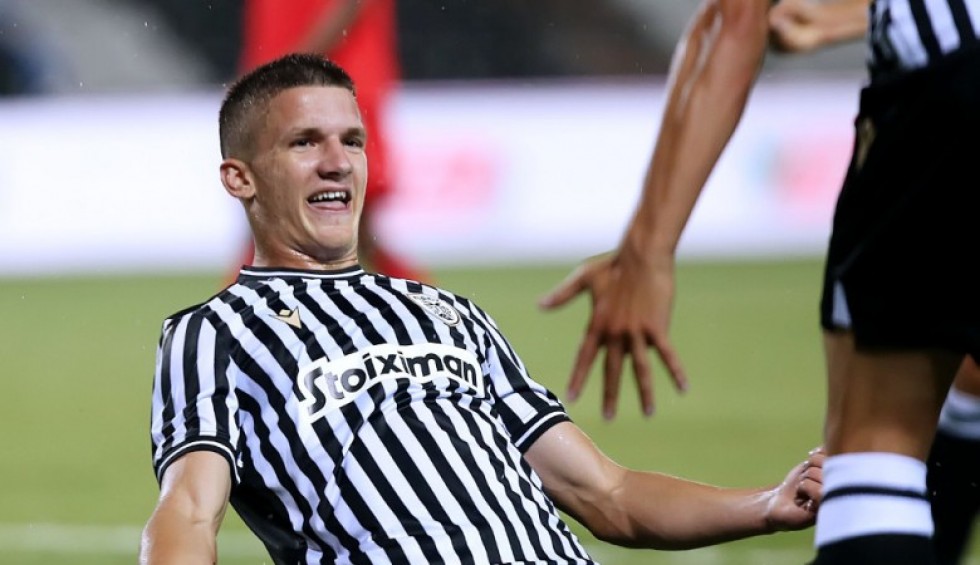 A generic square placeholder image with rounded corners in a figure.