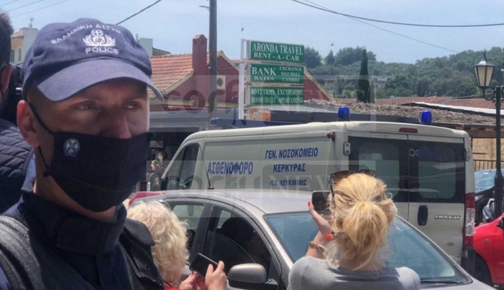 A generic square placeholder image with rounded corners in a figure.