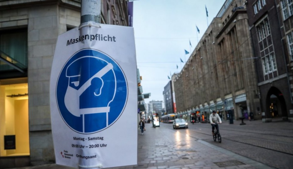 A generic square placeholder image with rounded corners in a figure.