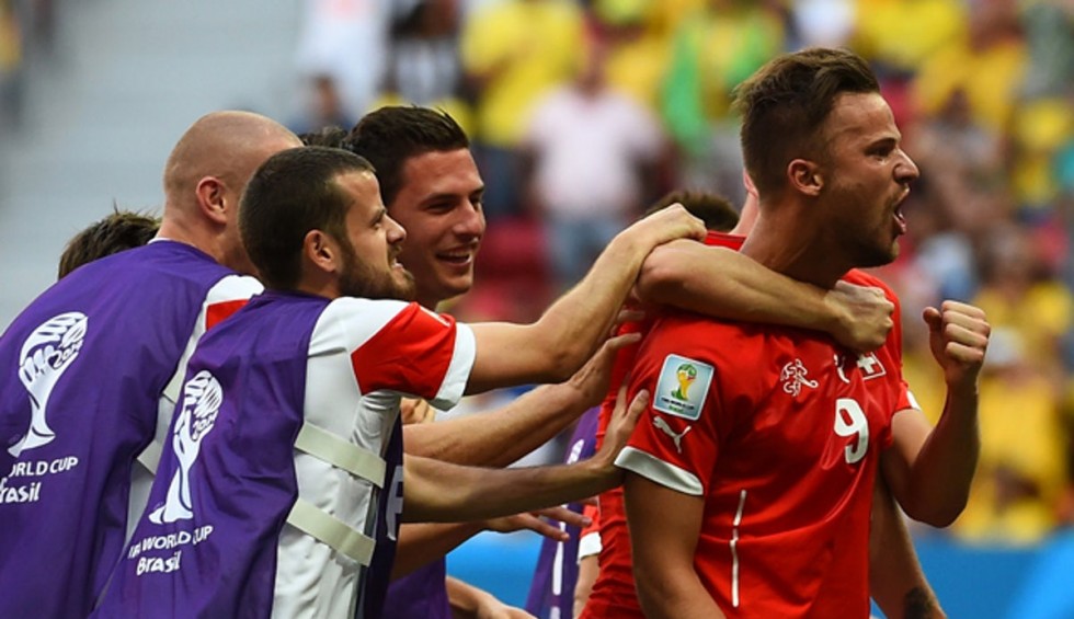 A generic square placeholder image with rounded corners in a figure.