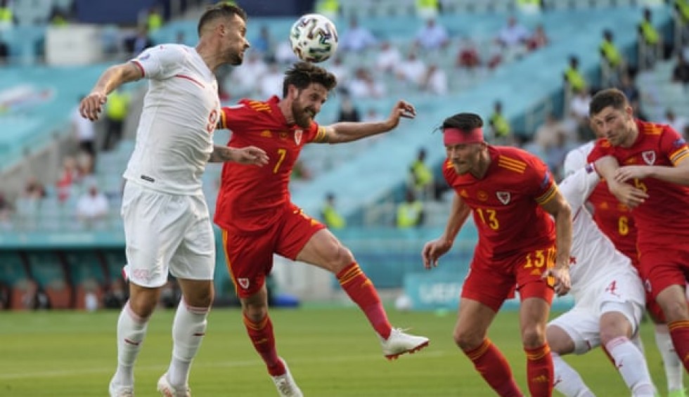 A generic square placeholder image with rounded corners in a figure.