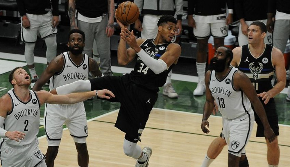 A generic square placeholder image with rounded corners in a figure.