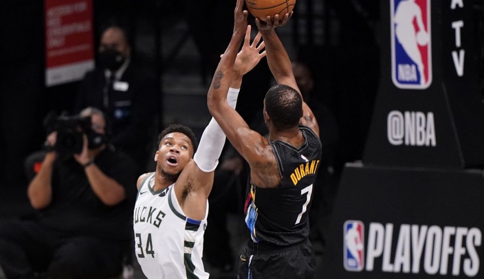 A generic square placeholder image with rounded corners in a figure.