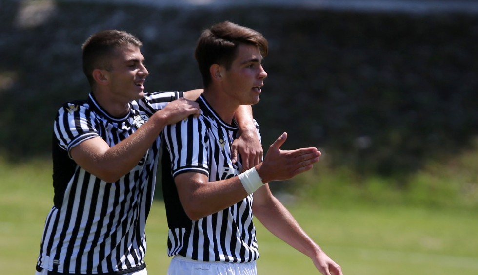 A generic square placeholder image with rounded corners in a figure.