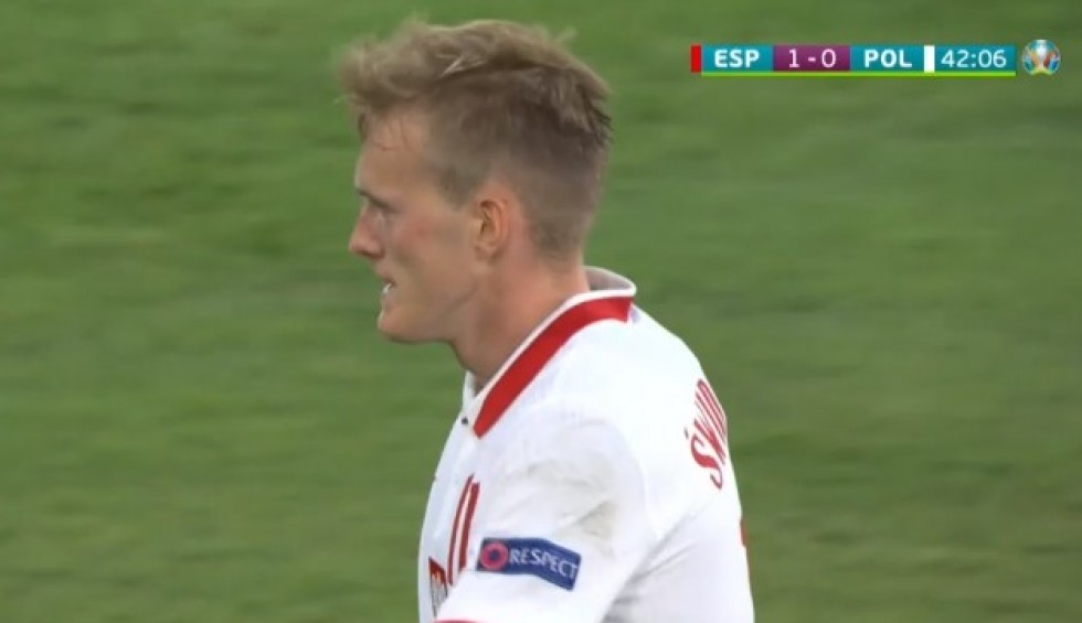 A generic square placeholder image with rounded corners in a figure.