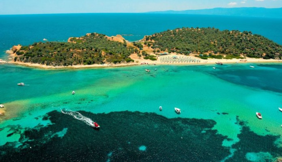 A generic square placeholder image with rounded corners in a figure.