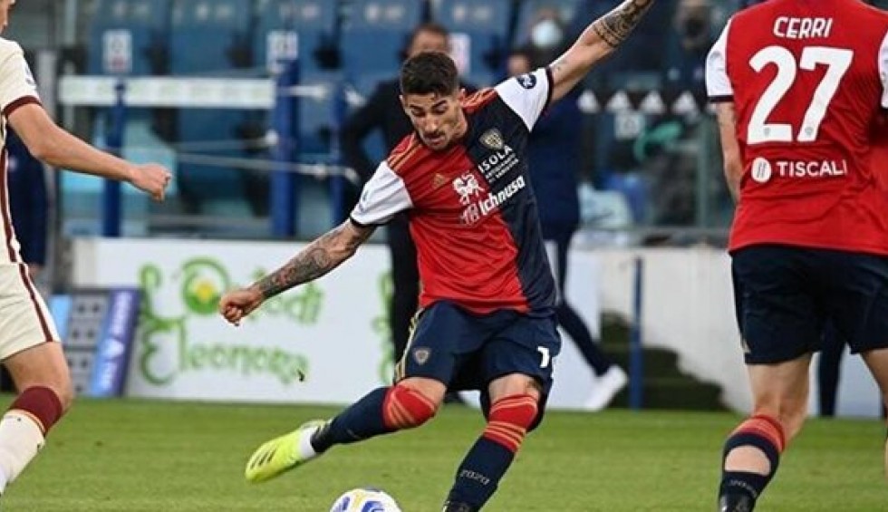 A generic square placeholder image with rounded corners in a figure.