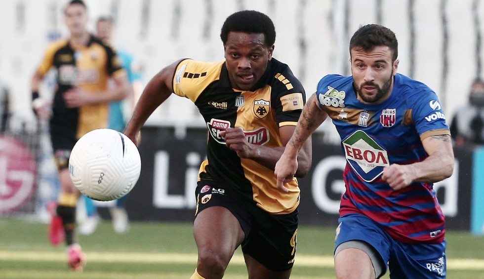 A generic square placeholder image with rounded corners in a figure.