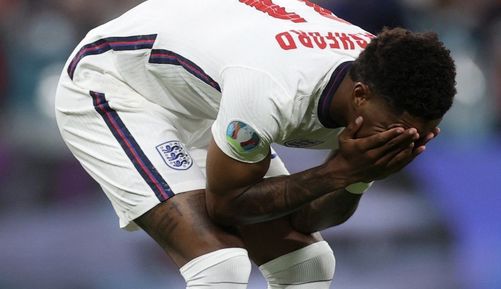 A generic square placeholder image with rounded corners in a figure.