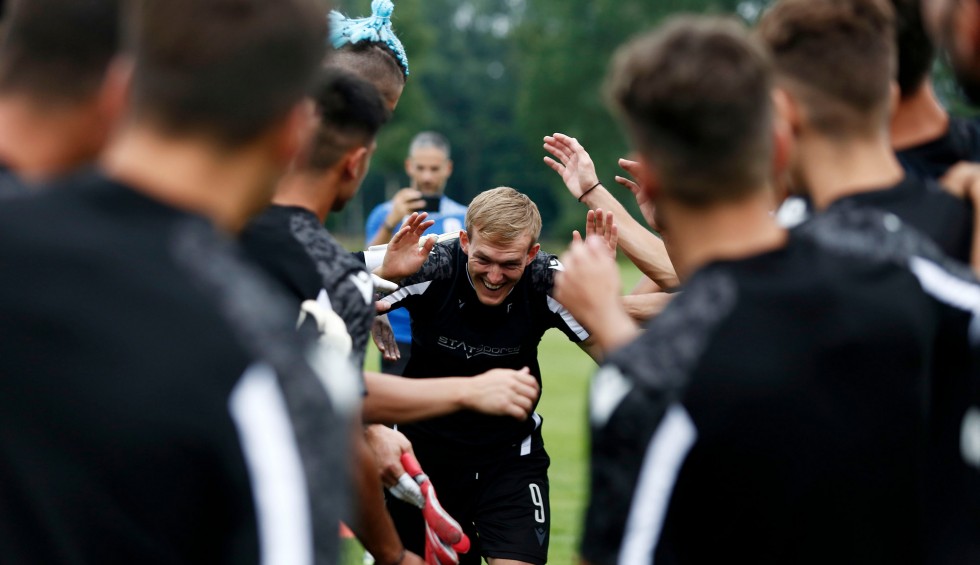 A generic square placeholder image with rounded corners in a figure.