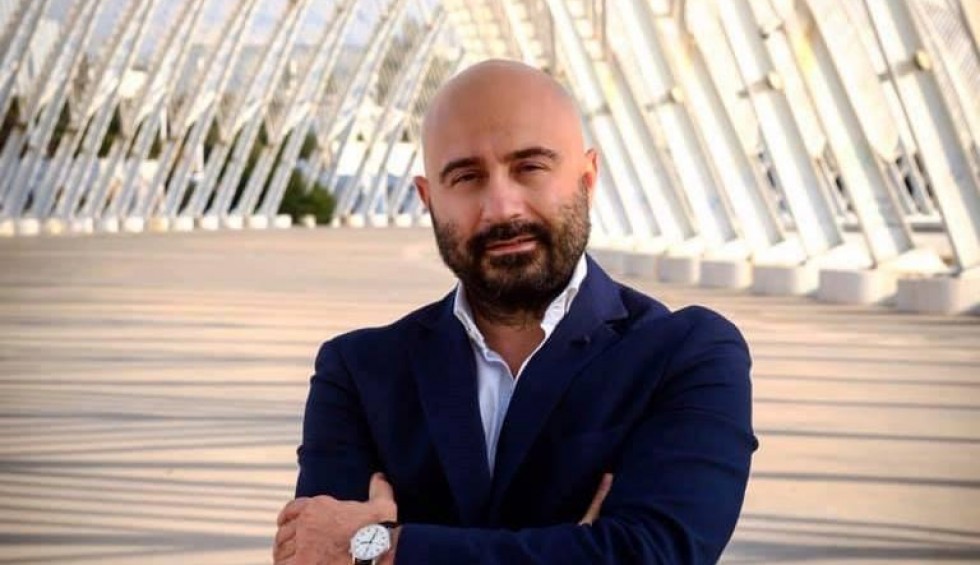 A generic square placeholder image with rounded corners in a figure.