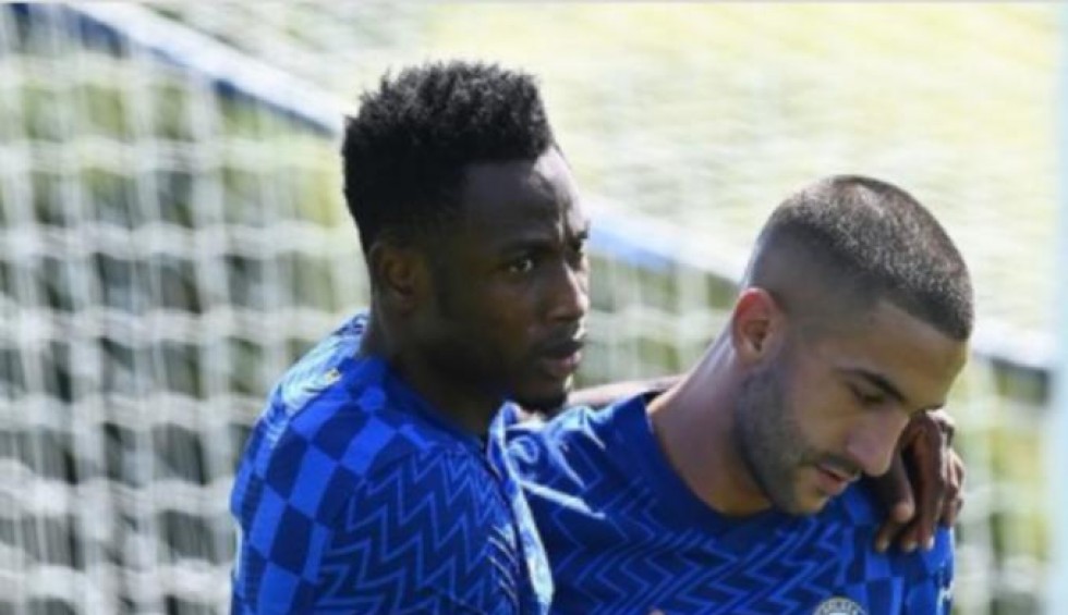 A generic square placeholder image with rounded corners in a figure.