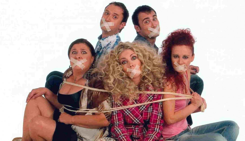 A generic square placeholder image with rounded corners in a figure.