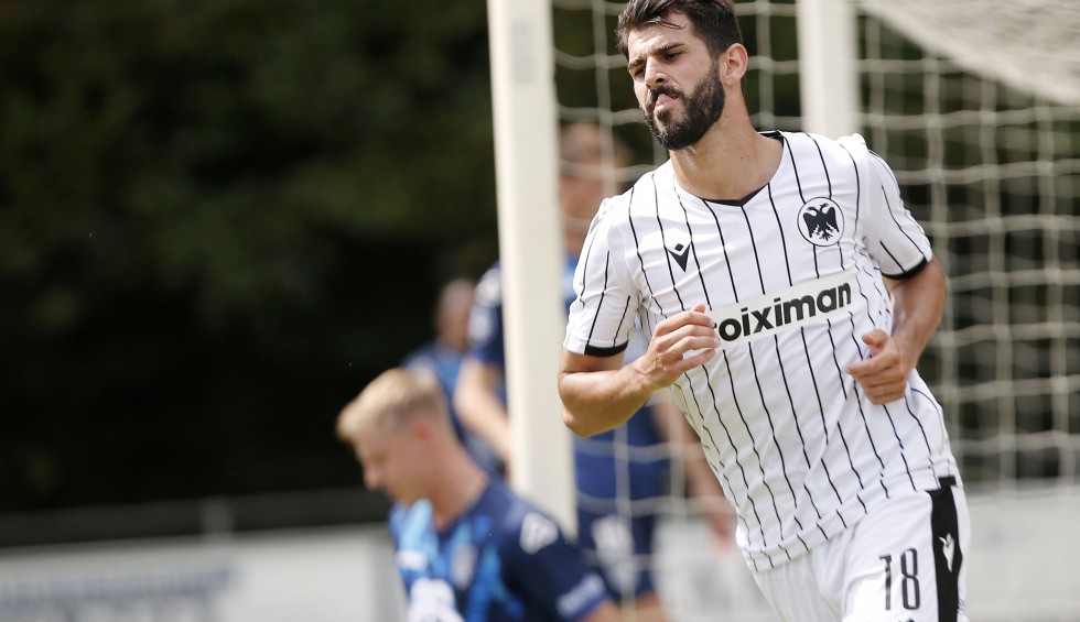 A generic square placeholder image with rounded corners in a figure.