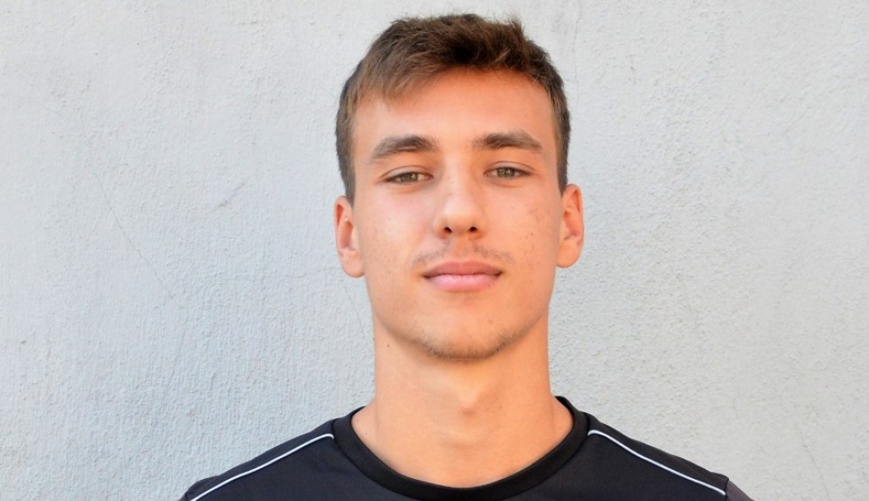 A generic square placeholder image with rounded corners in a figure.