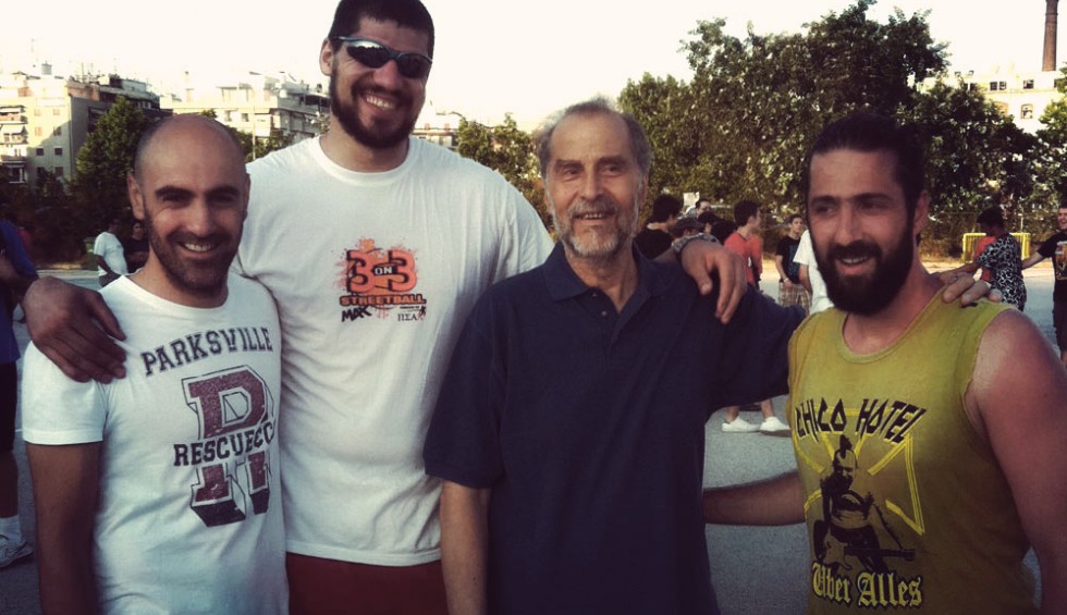 A generic square placeholder image with rounded corners in a figure.